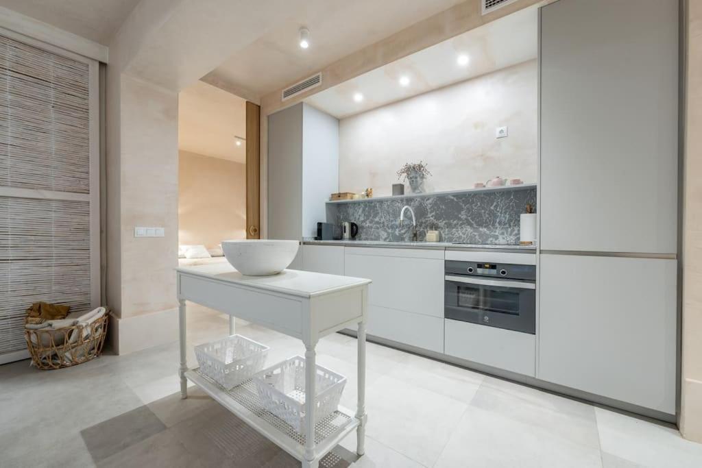 Appartamento Exclusivo Bajo Frente Al Mar - Playa La Caleta Málaga